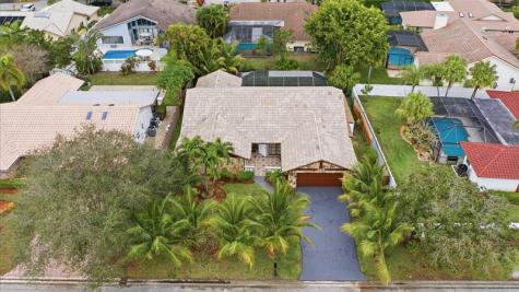 10949 NW 1st Manor Coral Springs FL 33071