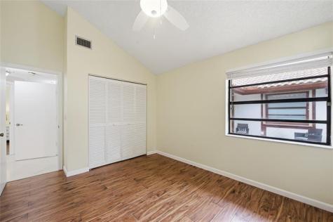 10949 NW 1st Manor Coral Springs FL 33071
