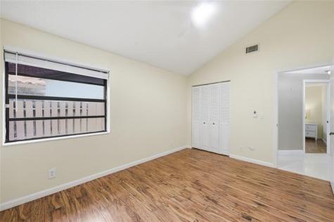 10949 NW 1st Manor Coral Springs FL 33071