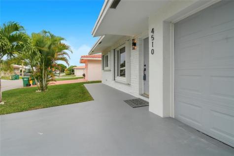 4510 NW 49th Drive Tamarac FL 33319