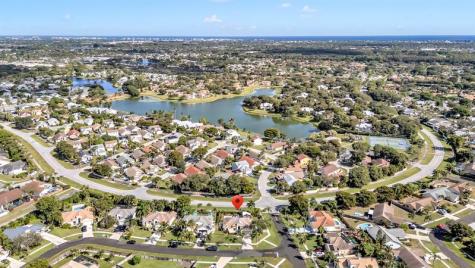24 Dogwood Circle Boynton Beach FL 33436