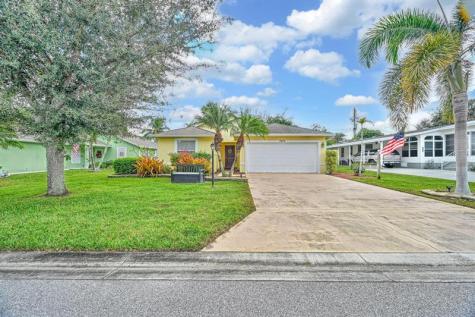 2870 SW Versailles Terrace Stuart FL 34997