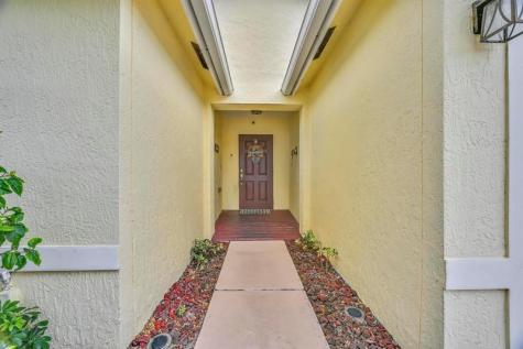 2870 SW Versailles Terrace Stuart FL 34997