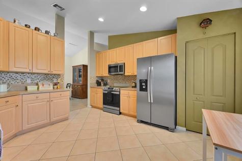 2870 SW Versailles Terrace Stuart FL 34997