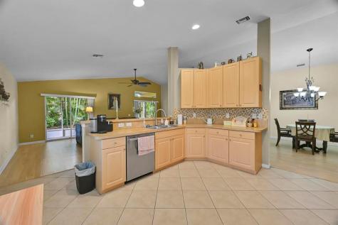 2870 SW Versailles Terrace Stuart FL 34997