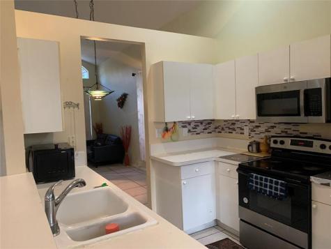 320 NW 115th Way Coral Springs FL 33071