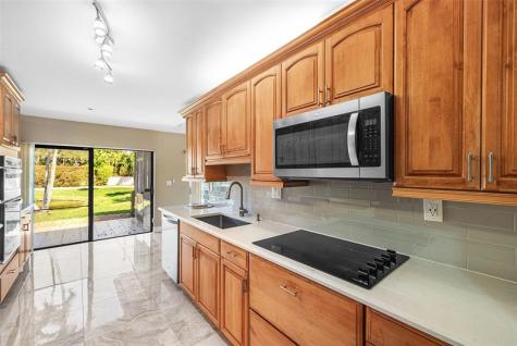 6191 S Petaluma Drive Boca Raton FL 33433