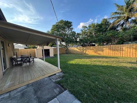 6327 SW 2nd Street Margate FL 33068