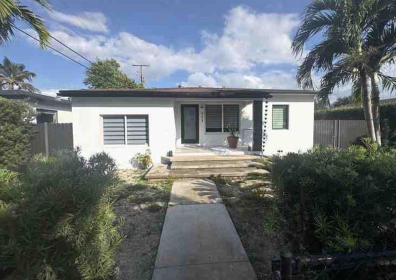 641 SW 35th Avenue Miami FL 33135