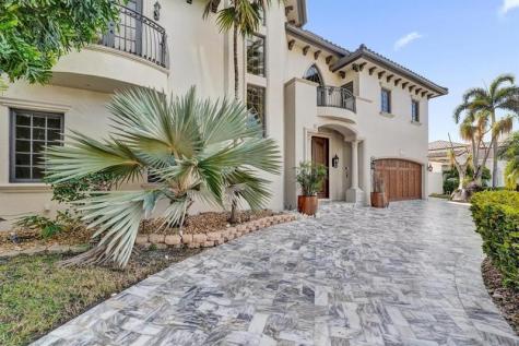 2340 NE 47th Street Lighthouse Point FL 33064