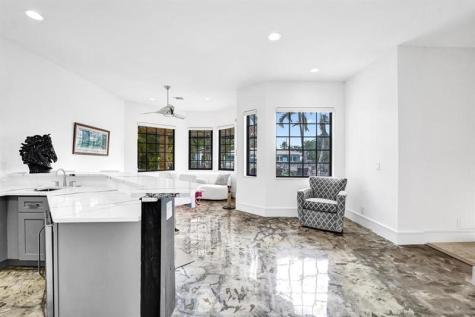 2340 NE 47th Street Lighthouse Point FL 33064