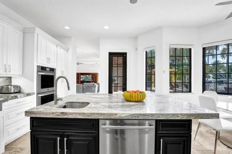 2340 NE 47th Street Lighthouse Point FL 33064