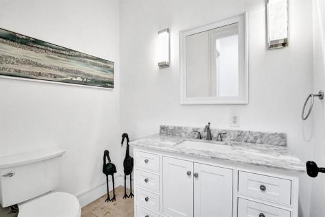 2340 NE 47th Street Lighthouse Point FL 33064