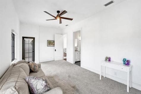 2340 NE 47th Street Lighthouse Point FL 33064
