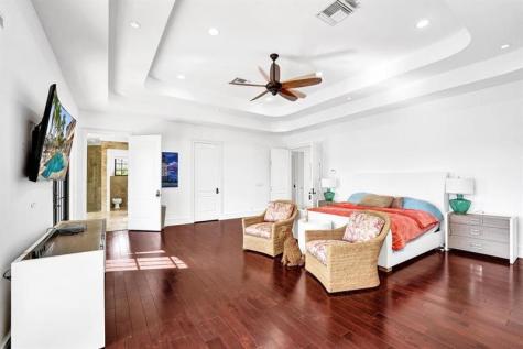 2340 NE 47th Street Lighthouse Point FL 33064
