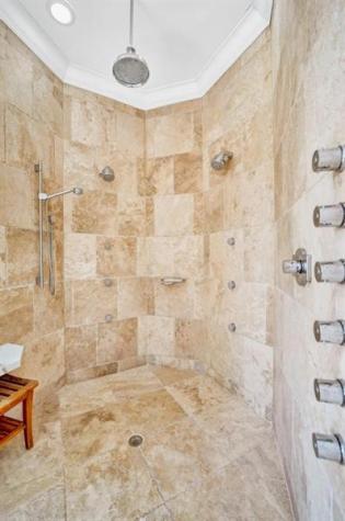 2340 NE 47th Street Lighthouse Point FL 33064