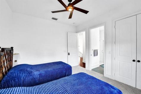2340 NE 47th Street Lighthouse Point FL 33064