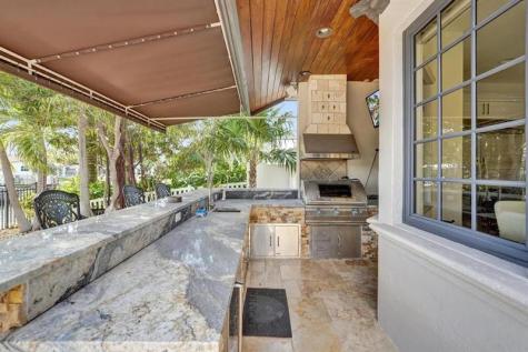 2340 NE 47th Street Lighthouse Point FL 33064
