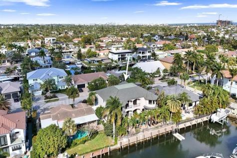 2340 NE 47th Street Lighthouse Point FL 33064