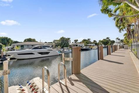 2340 NE 47th Street Lighthouse Point FL 33064