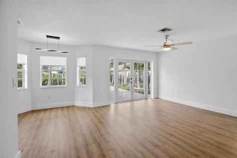 2351 nw 138 Drive Sunrise FL 33323