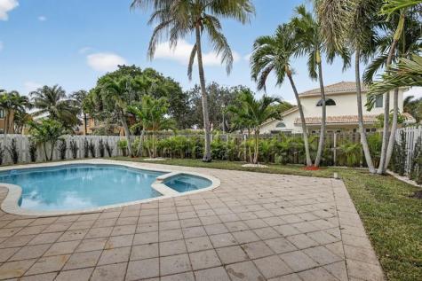 2351 nw 138 Drive Sunrise FL 33323