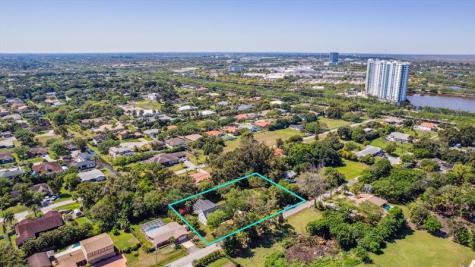 12100 NW 27th Court Plantation FL 33323