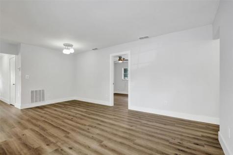 2052 SW 28th Way Fort Lauderdale FL 33312