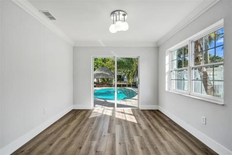 2052 SW 28th Way Fort Lauderdale FL 33312