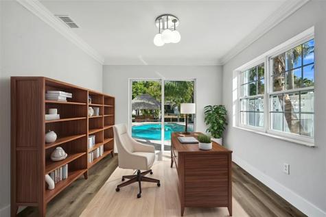 2052 SW 28th Way Fort Lauderdale FL 33312