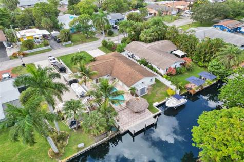 2052 SW 28th Way Fort Lauderdale FL 33312