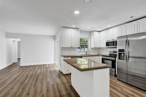 2052 SW 28th Way Fort Lauderdale FL 33312