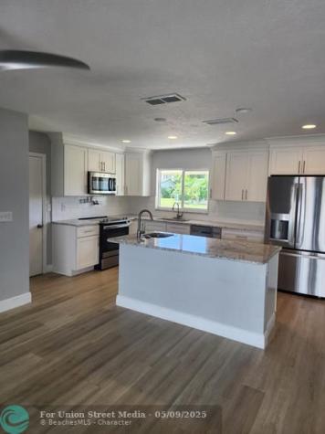 5325 Cocoa Court Cape Coral FL 33904