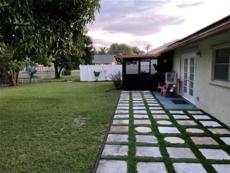 4770 NW 85th Avenue Lauderhill FL 33351