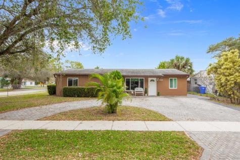 6500 SW 16th Court North Lauderdale FL 33068