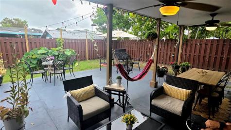 6500 SW 16th Court North Lauderdale FL 33068
