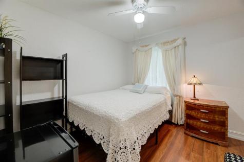6500 SW 16th Court North Lauderdale FL 33068