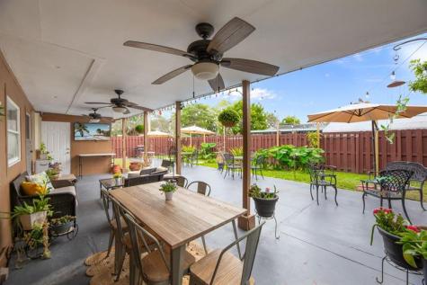 6500 SW 16th Court North Lauderdale FL 33068
