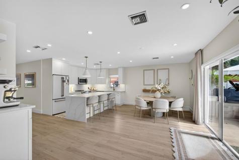 520 36TH Street West Palm Beach FL 33407