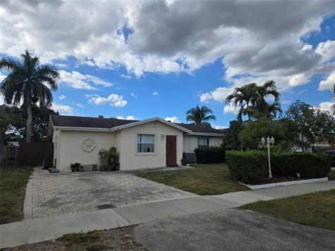 413 SW 73rd Avenue North Lauderdale FL 33068