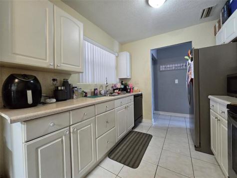 413 SW 73rd Avenue North Lauderdale FL 33068
