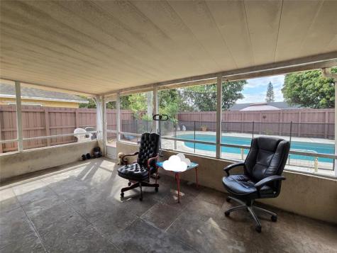 413 SW 73rd Avenue North Lauderdale FL 33068