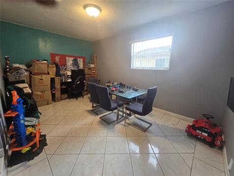 413 SW 73rd Avenue North Lauderdale FL 33068