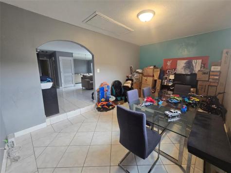 413 SW 73rd Avenue North Lauderdale FL 33068