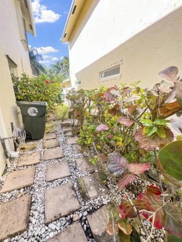 2311 NW 39th Terrace Coconut Creek FL 33066