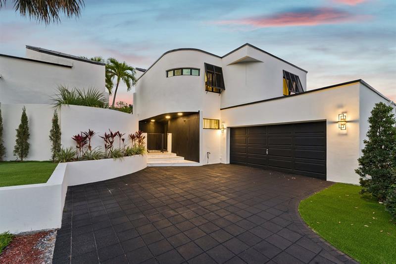 2651 NE 22nd Court Pompano Beach FL 33062