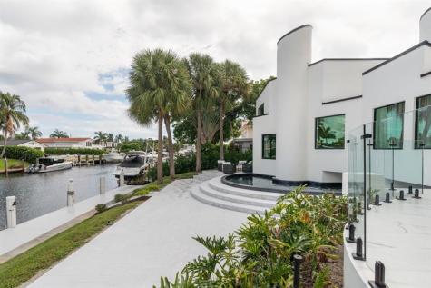 2651 NE 22nd Court Pompano Beach FL 33062