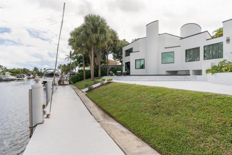2651 NE 22nd Court Pompano Beach FL 33062