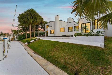 2651 NE 22nd Court Pompano Beach FL 33062