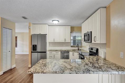 11567 N Open Court Cooper City FL 33026